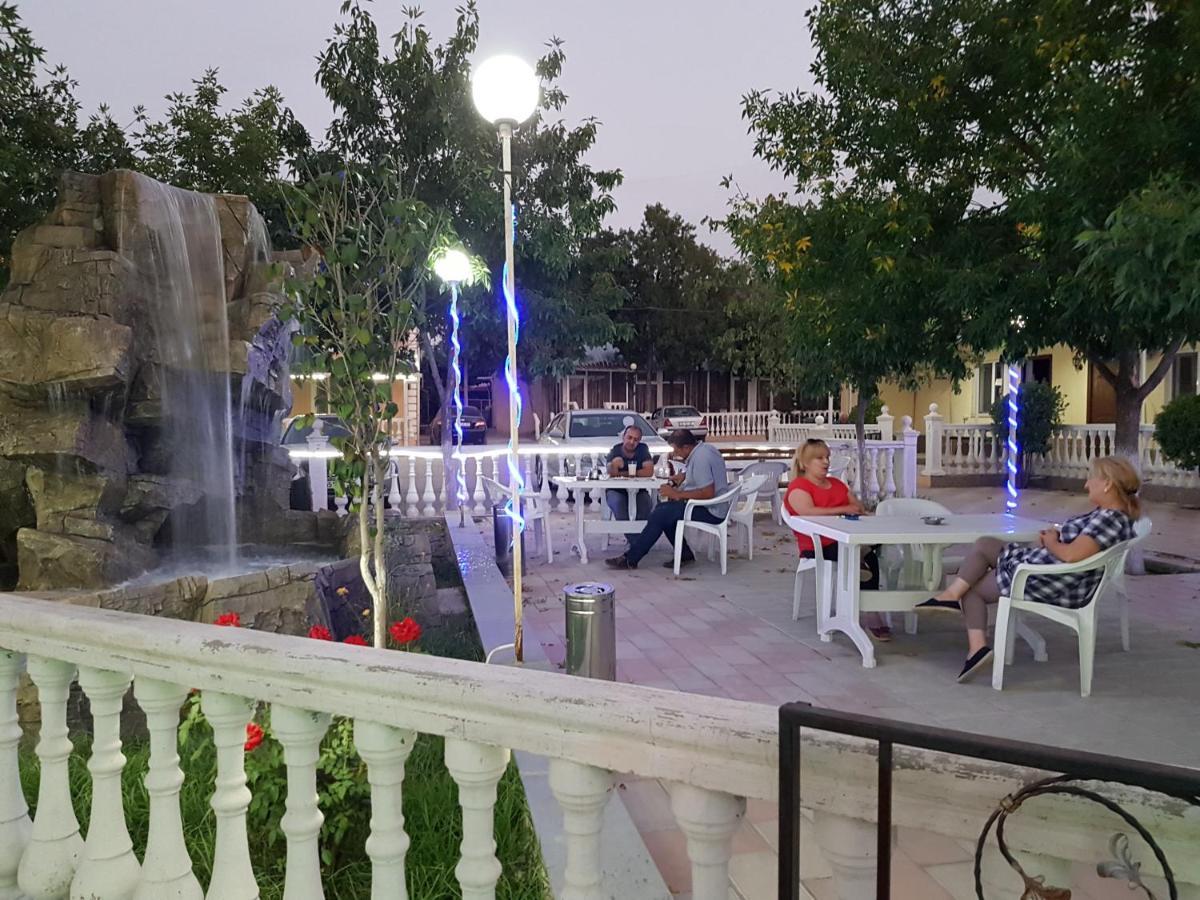 רוסטאבי Hotel Selika מראה חיצוני תמונה