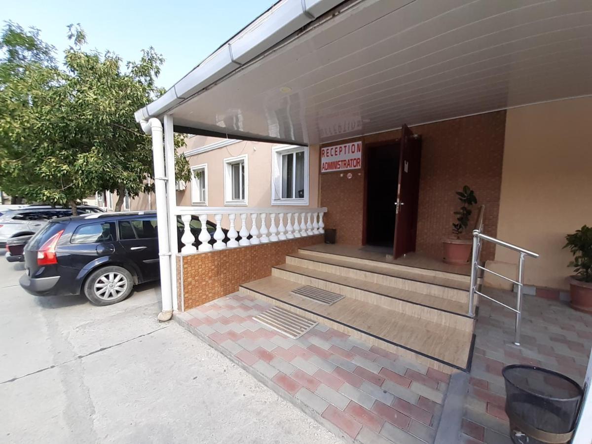 רוסטאבי Hotel Selika מראה חיצוני תמונה