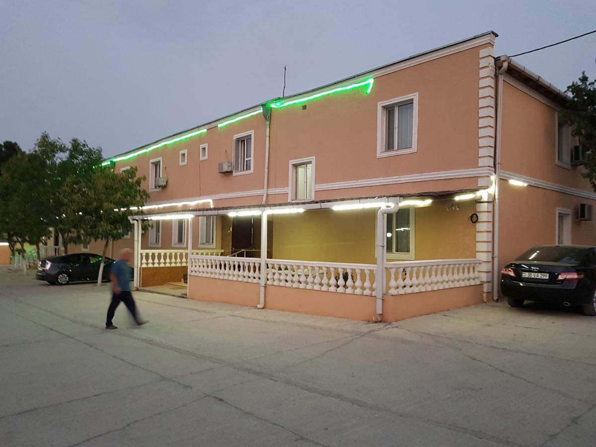 רוסטאבי Hotel Selika מראה חיצוני תמונה