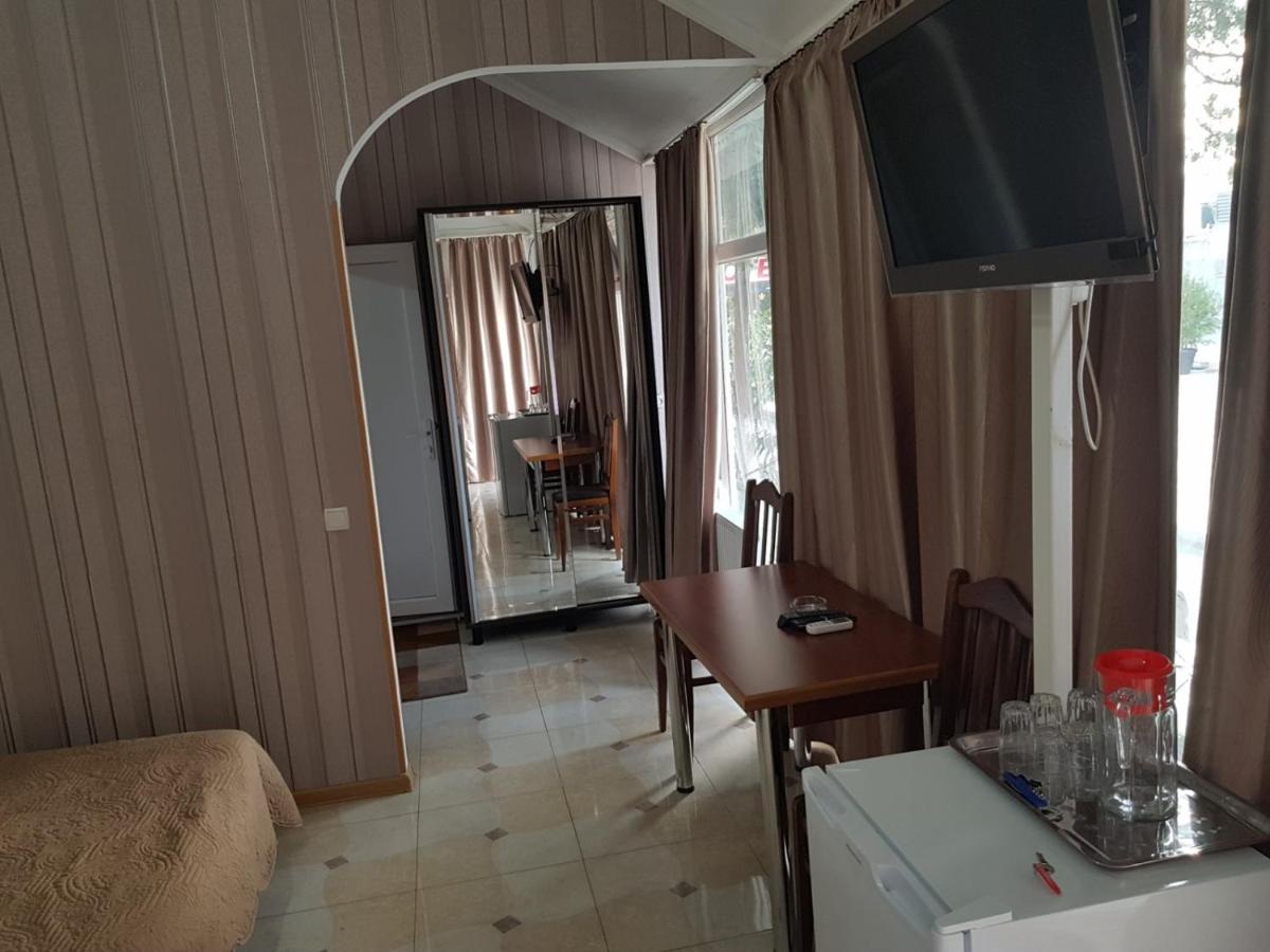 רוסטאבי Hotel Selika מראה חיצוני תמונה